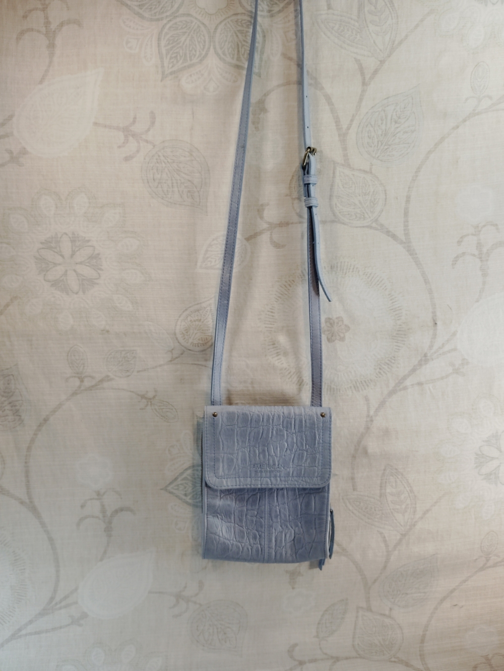 American Leather Company Croc-Embossed Light Blue genuine Leather Crossbody Bag